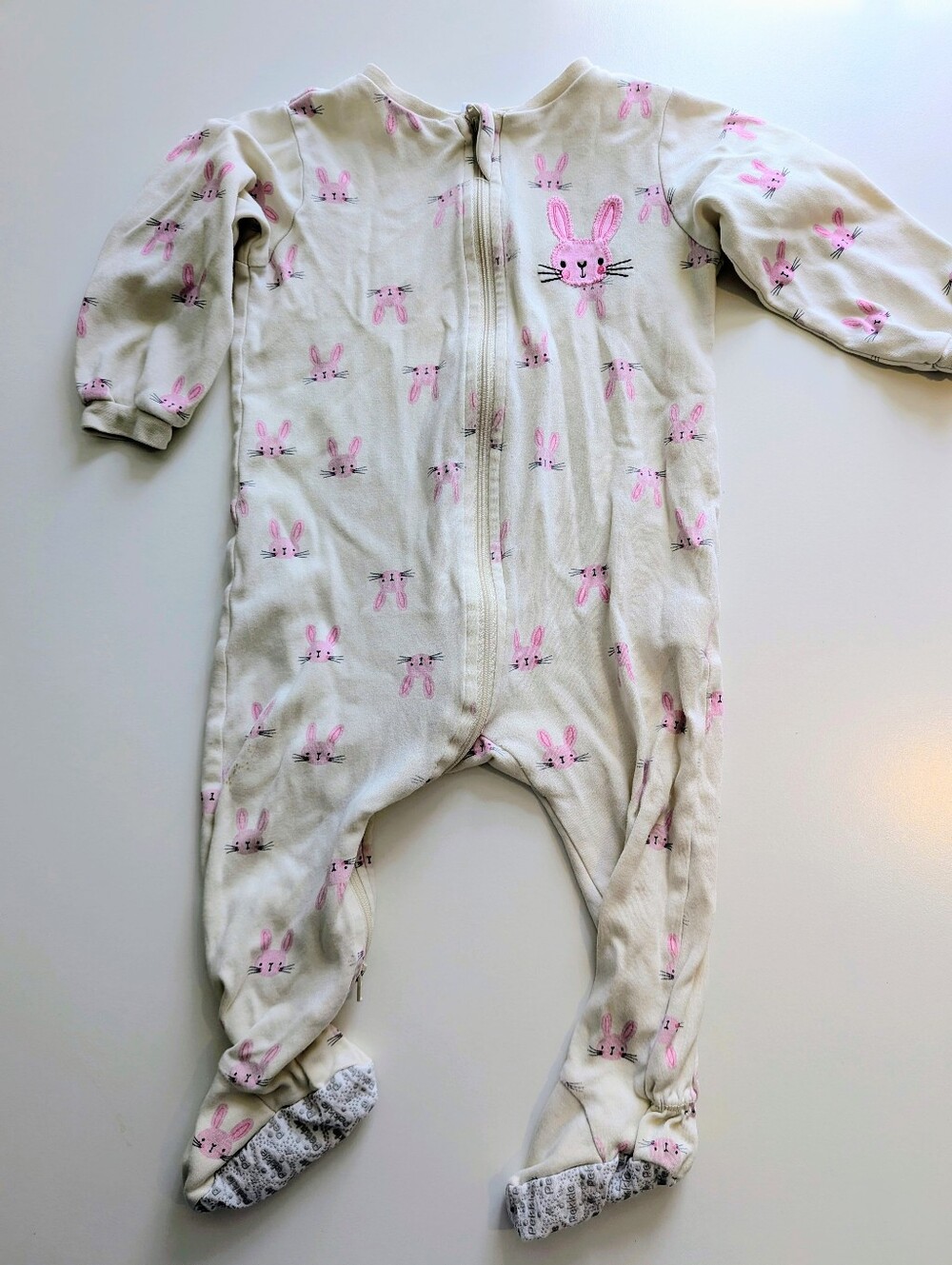 5 For 25$ PEKKLE - Cream One-Piece Footed Pajama with Pink Bunny Print